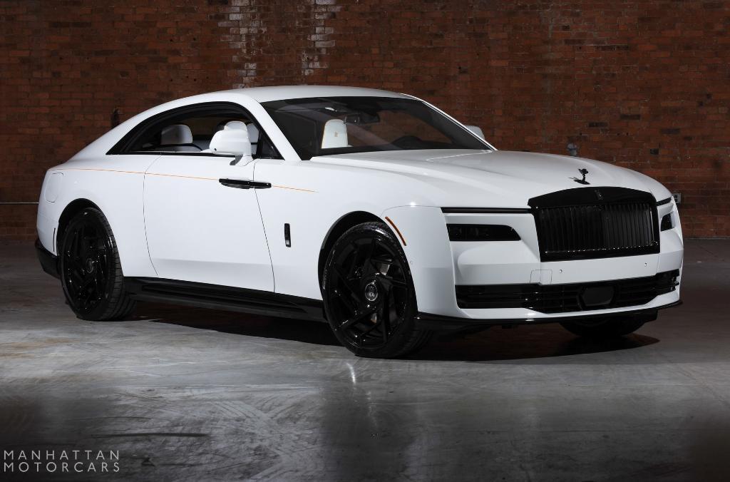 new 2025 Rolls-Royce Spectre car, priced at $559,875