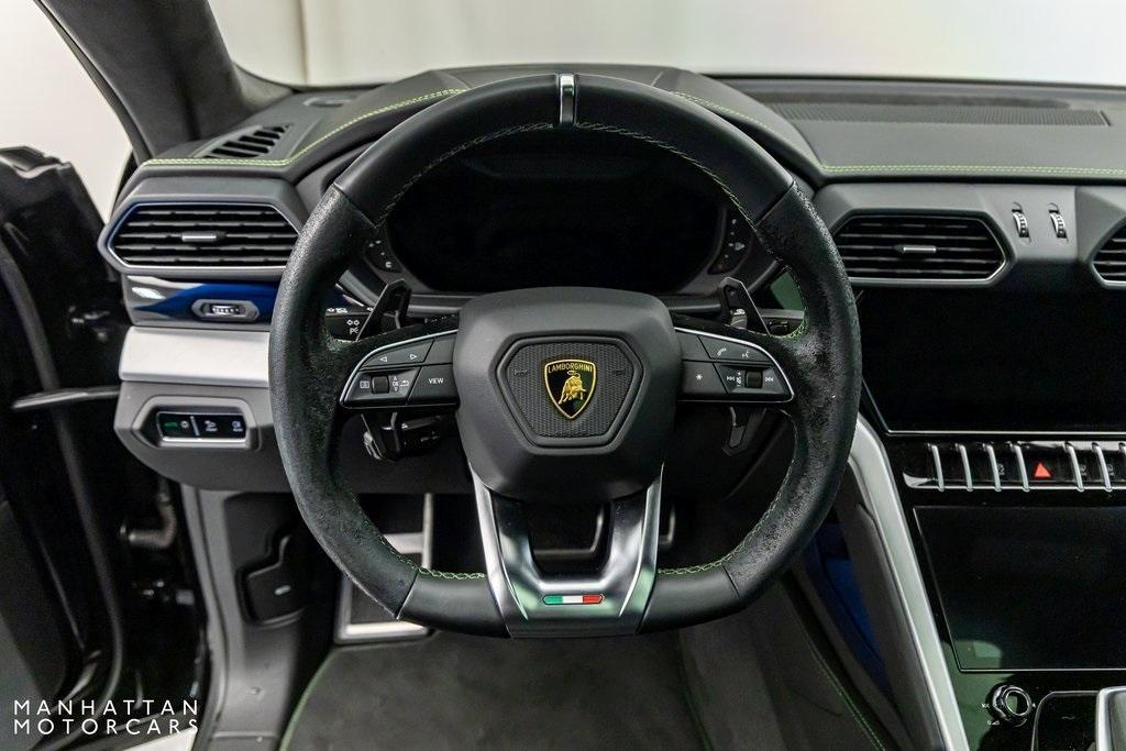 used 2022 Lamborghini Urus car, priced at $229,995