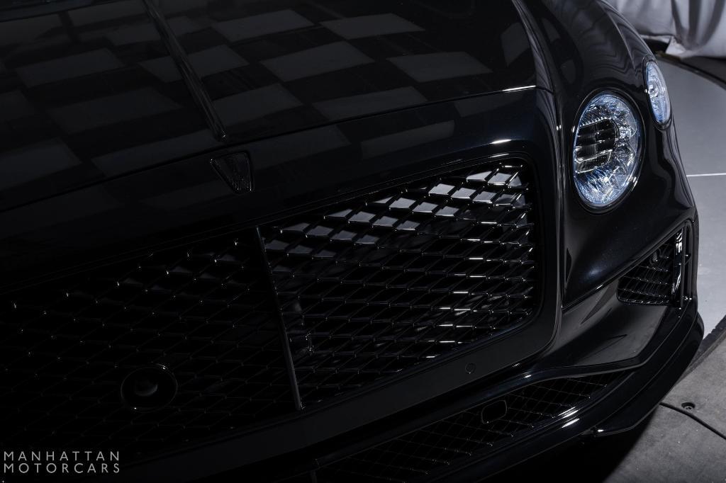 new 2025 Bentley Flying Spur car, priced at $349,690