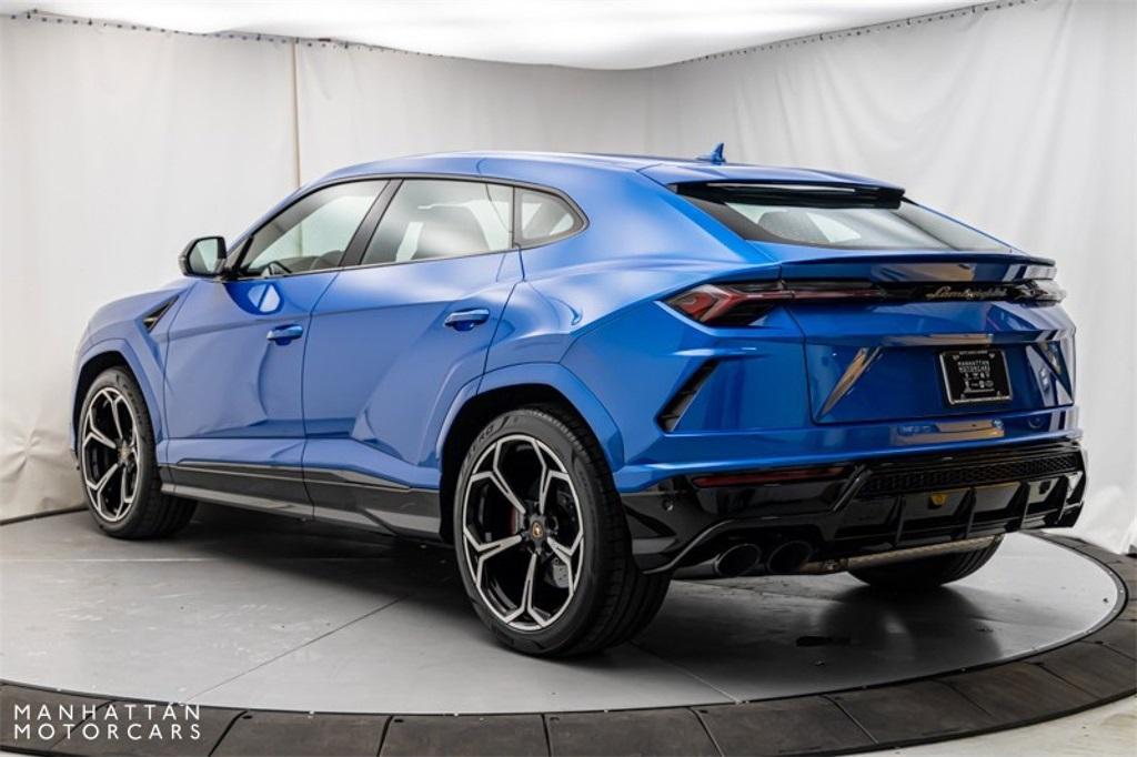 used 2022 Lamborghini Urus car, priced at $262,399