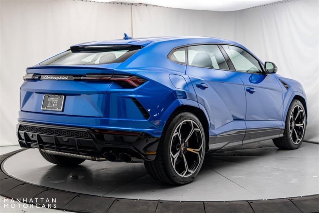 used 2022 Lamborghini Urus car, priced at $262,399