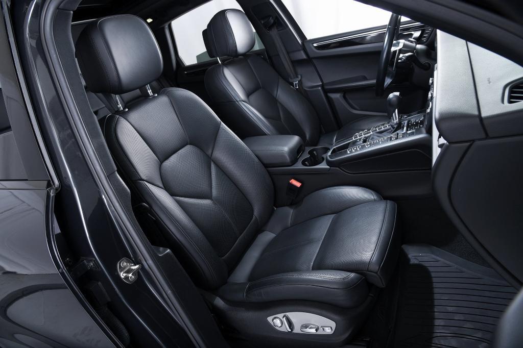 used 2020 Porsche Macan car, priced at $39,995