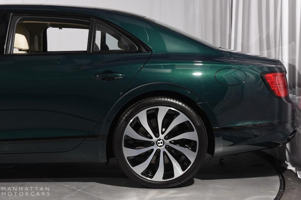 used 2022 Bentley Flying Spur Hybrid car, priced at $179,995