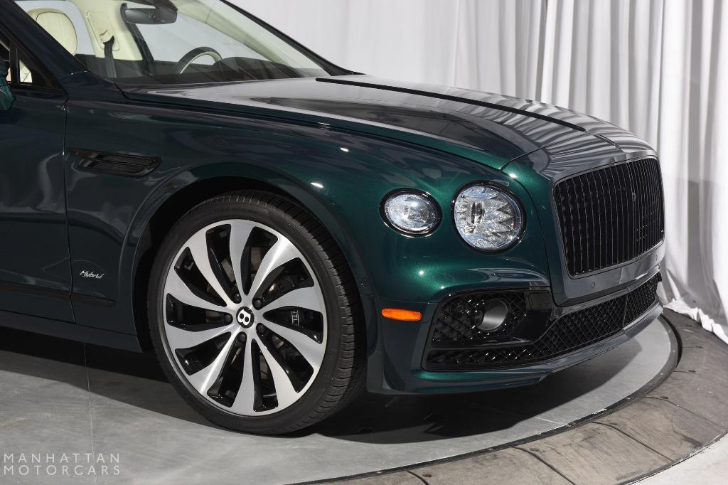 used 2022 Bentley Flying Spur Hybrid car, priced at $179,995