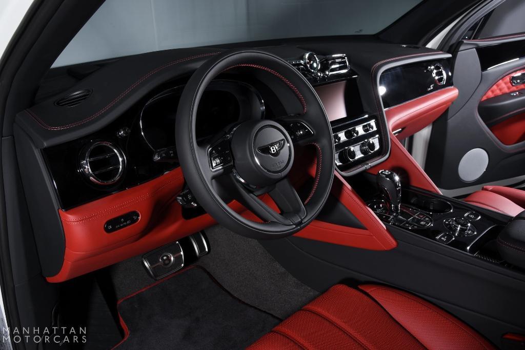 new 2025 Bentley Bentayga car, priced at $281,130