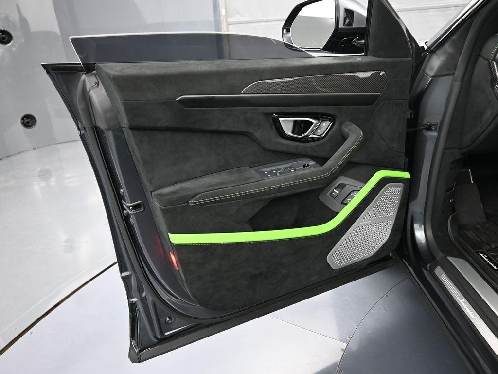 used 2024 Lamborghini Urus car, priced at $299,995