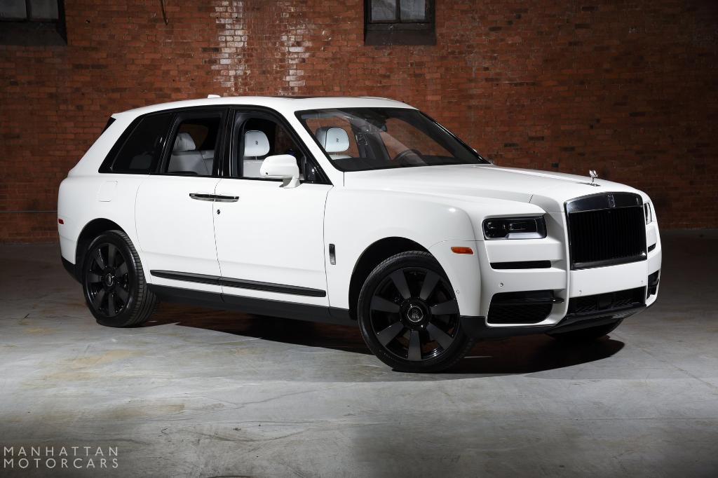 used 2022 Rolls-Royce Cullinan car, priced at $299,995