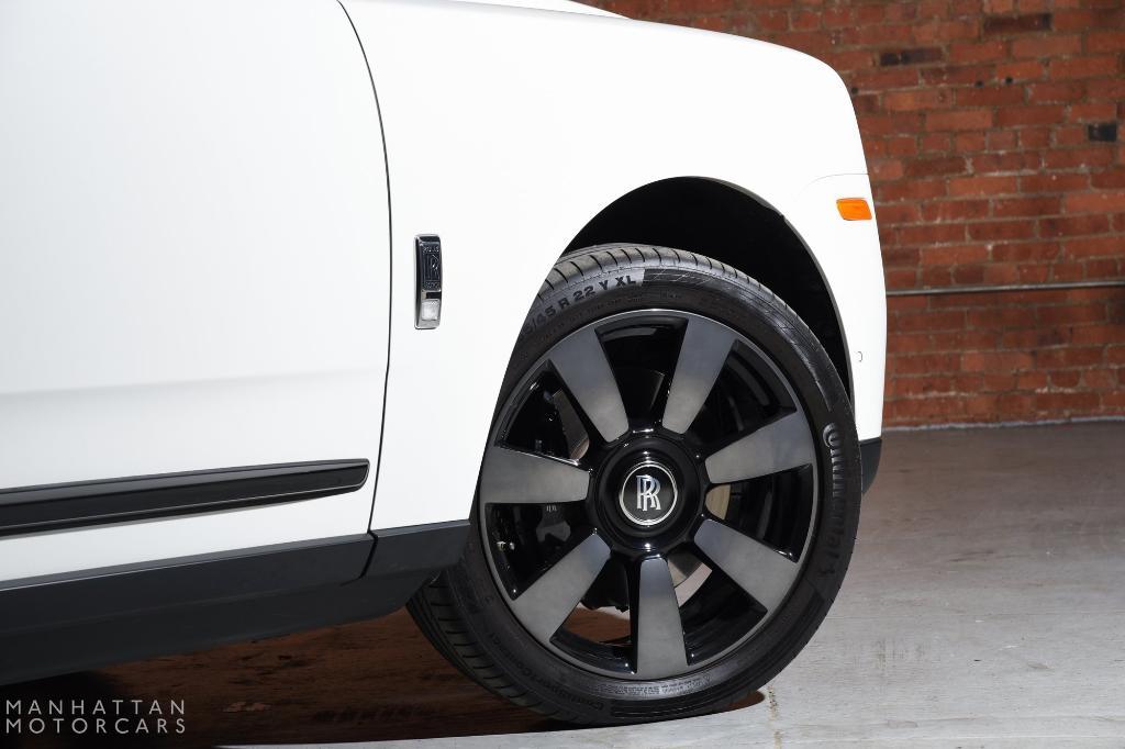 used 2022 Rolls-Royce Cullinan car, priced at $299,995