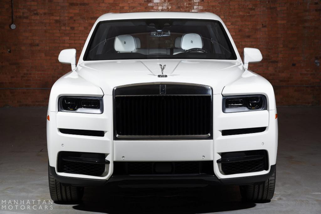 used 2022 Rolls-Royce Cullinan car, priced at $299,995