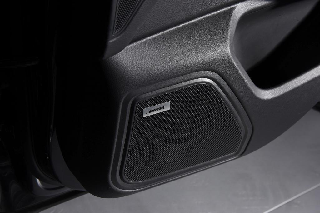 used 2021 Porsche Macan car, priced at $50,995