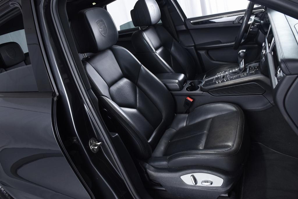 used 2021 Porsche Macan car, priced at $50,995