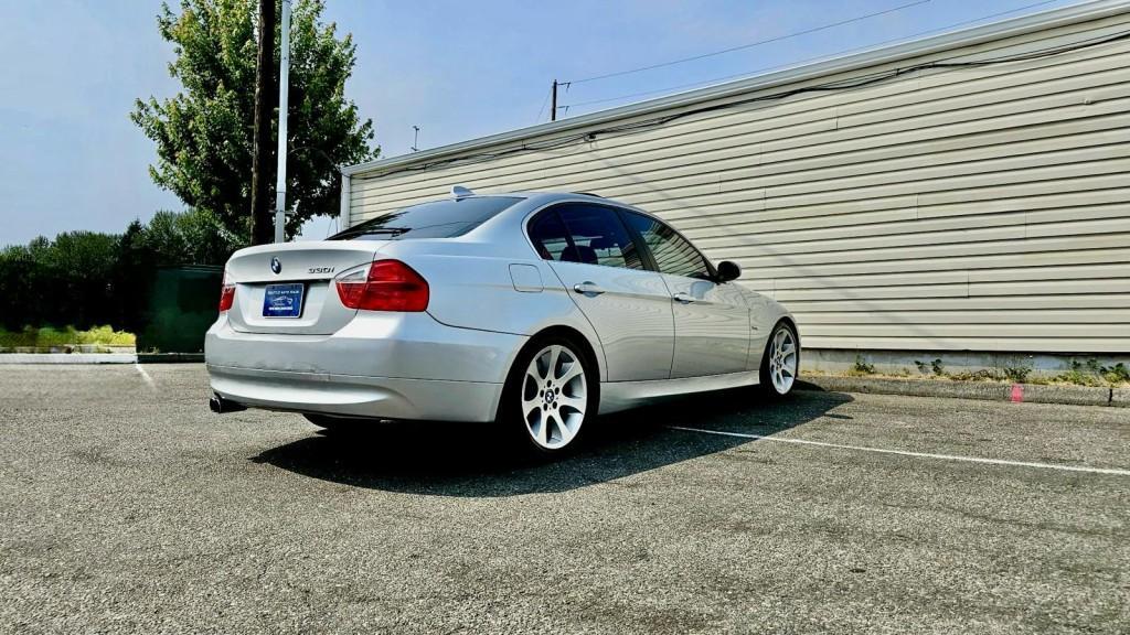 used 2006 BMW 330 car, priced at $6,691