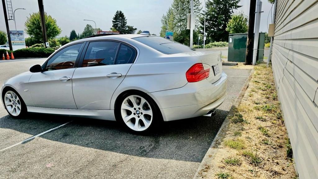 used 2006 BMW 330 car, priced at $6,691