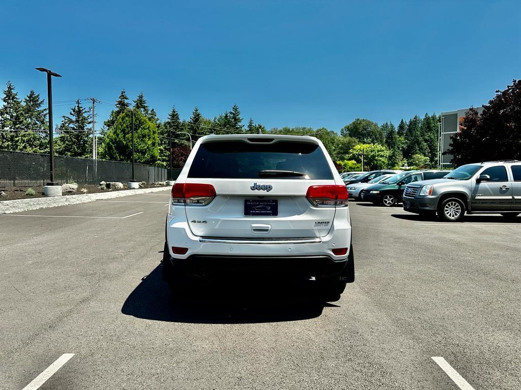 used 2014 Jeep Grand Cherokee car, priced at $11,381