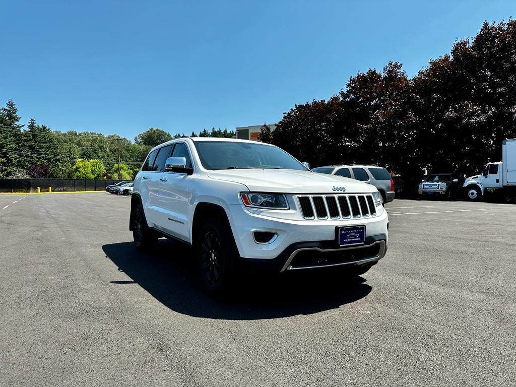 used 2014 Jeep Grand Cherokee car, priced at $11,381