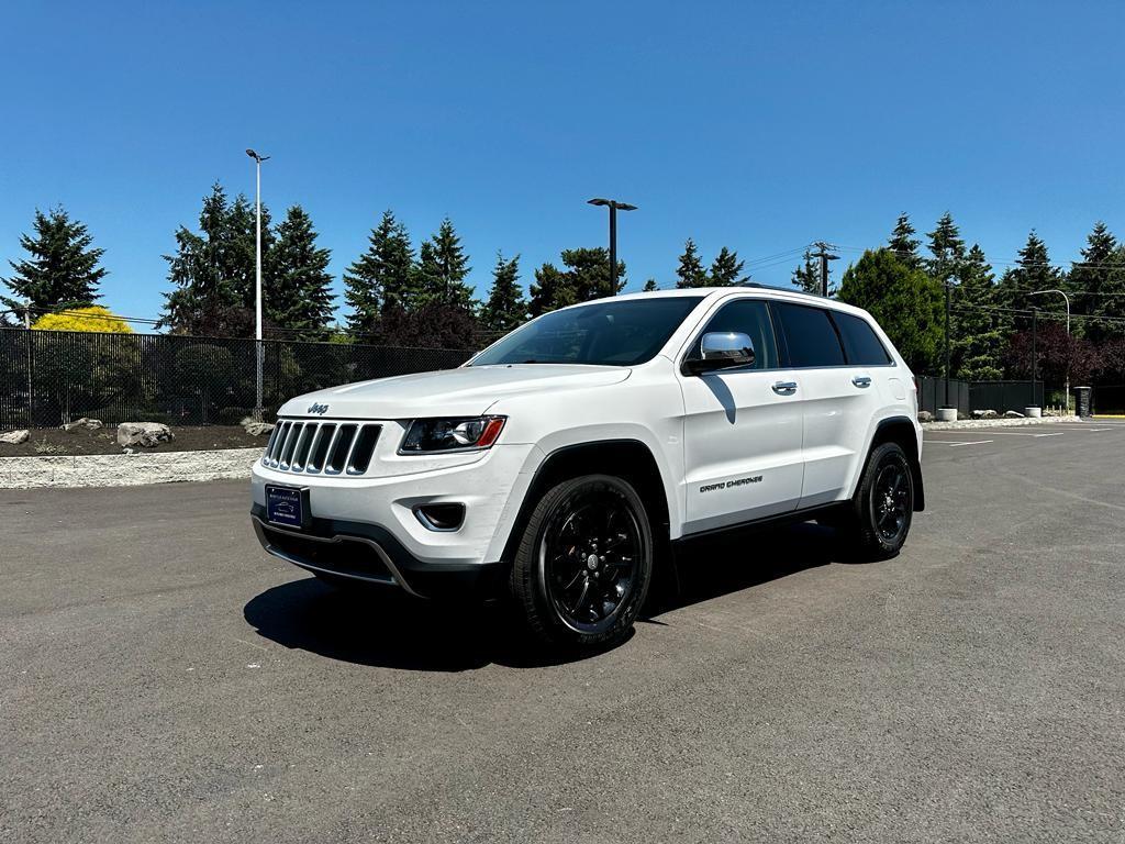 used 2014 Jeep Grand Cherokee car, priced at $11,381