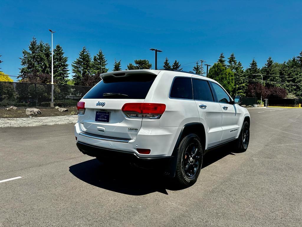 used 2014 Jeep Grand Cherokee car, priced at $11,381