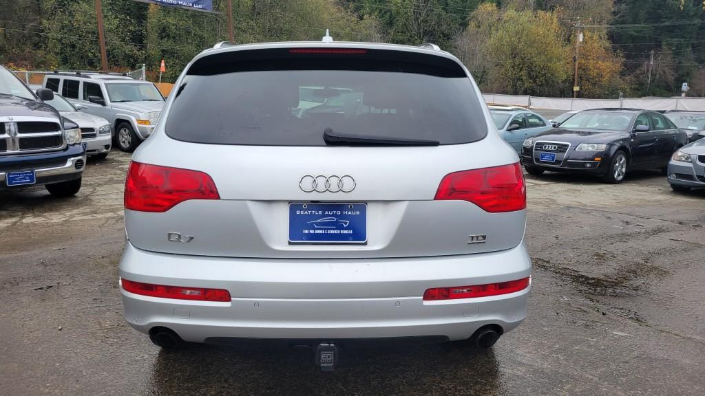 used 2009 Audi Q7 car, priced at $9,999