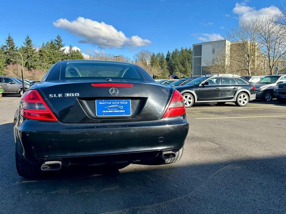 used 2009 Mercedes-Benz SLK-Class car, priced at $9,971