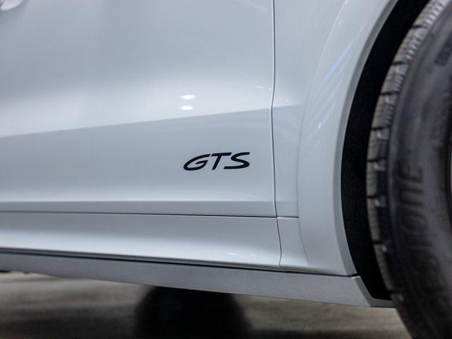 new 2025 Porsche Cayenne car, priced at $151,675