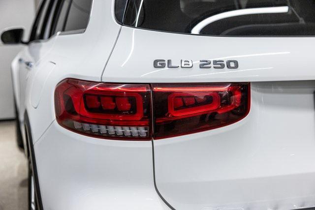 used 2022 Mercedes-Benz GLB 250 car, priced at $27,987