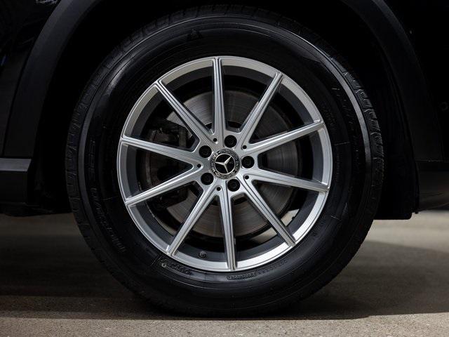 used 2024 Mercedes-Benz GLE 450 Plug-In Hybrid car, priced at $54,134