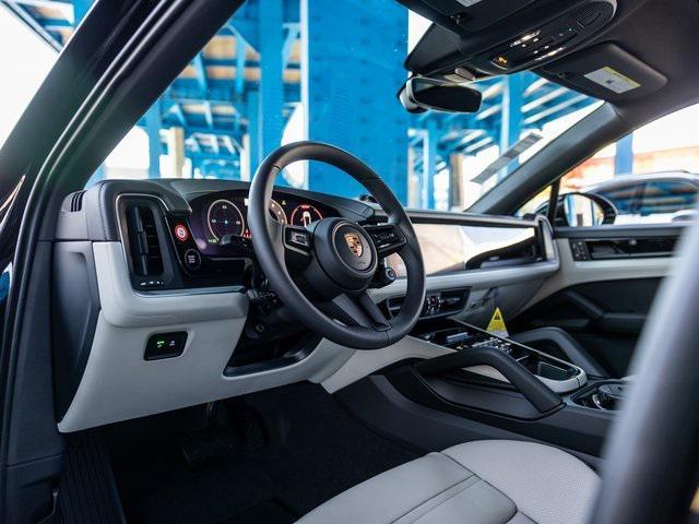 new 2025 Porsche Cayenne car, priced at $110,275