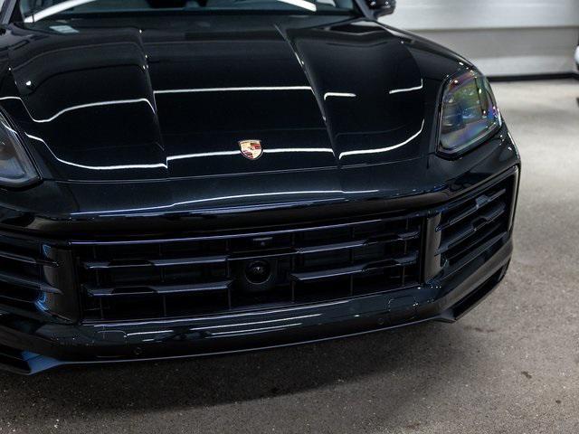new 2025 Porsche Cayenne car, priced at $110,275