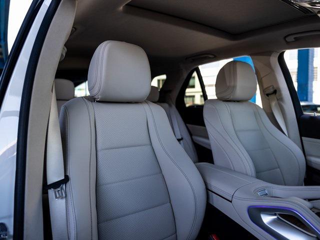 used 2025 Mercedes-Benz GLE 450e car, priced at $74,990