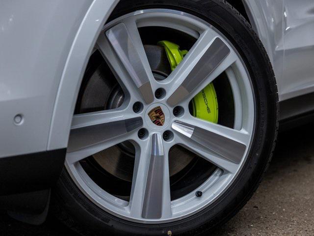new 2025 Porsche Cayenne car, priced at $128,745