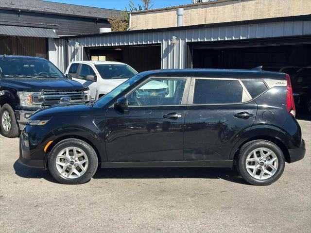 used 2020 Kia Soul car, priced at $10,900