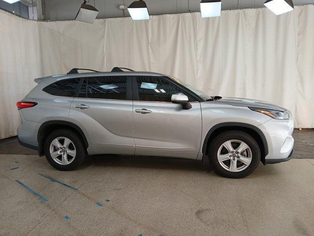 used 2023 Toyota Highlander car, priced at $38,995