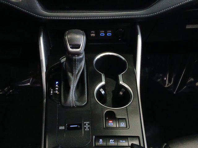 used 2022 Toyota Highlander Hybrid car, priced at $44,900