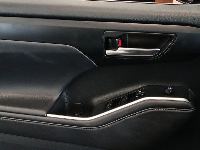 used 2022 Toyota Highlander Hybrid car, priced at $44,900