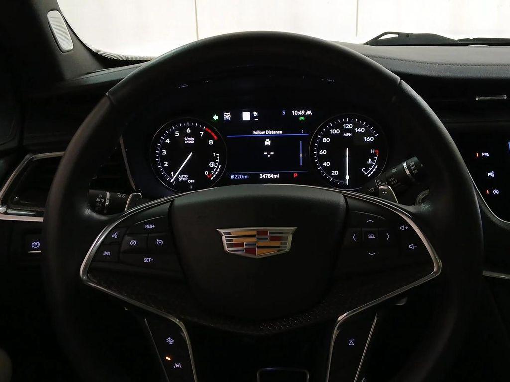 used 2021 Cadillac XT5 car, priced at $32,900