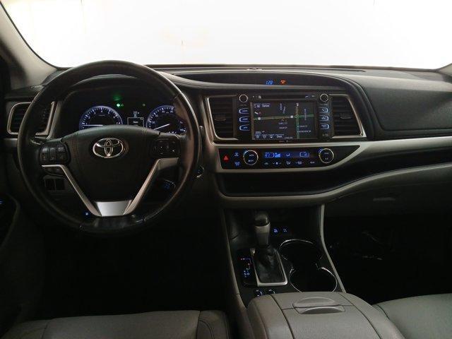 used 2015 Toyota Highlander car, priced at $21,997