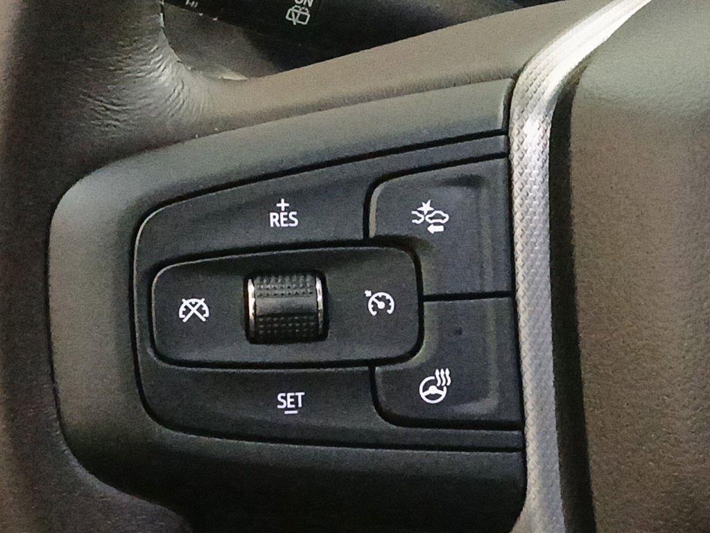 used 2022 GMC Yukon XL car, priced at $70,900