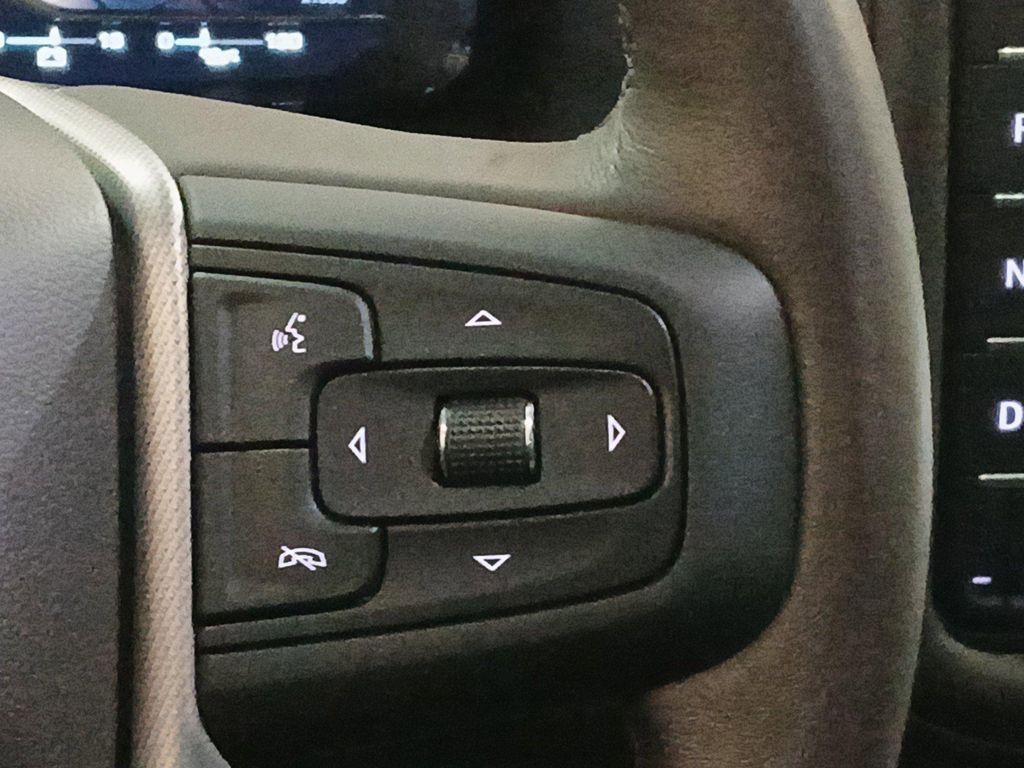 used 2022 GMC Yukon XL car, priced at $70,900