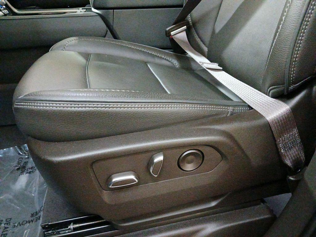 used 2022 GMC Yukon XL car, priced at $70,900