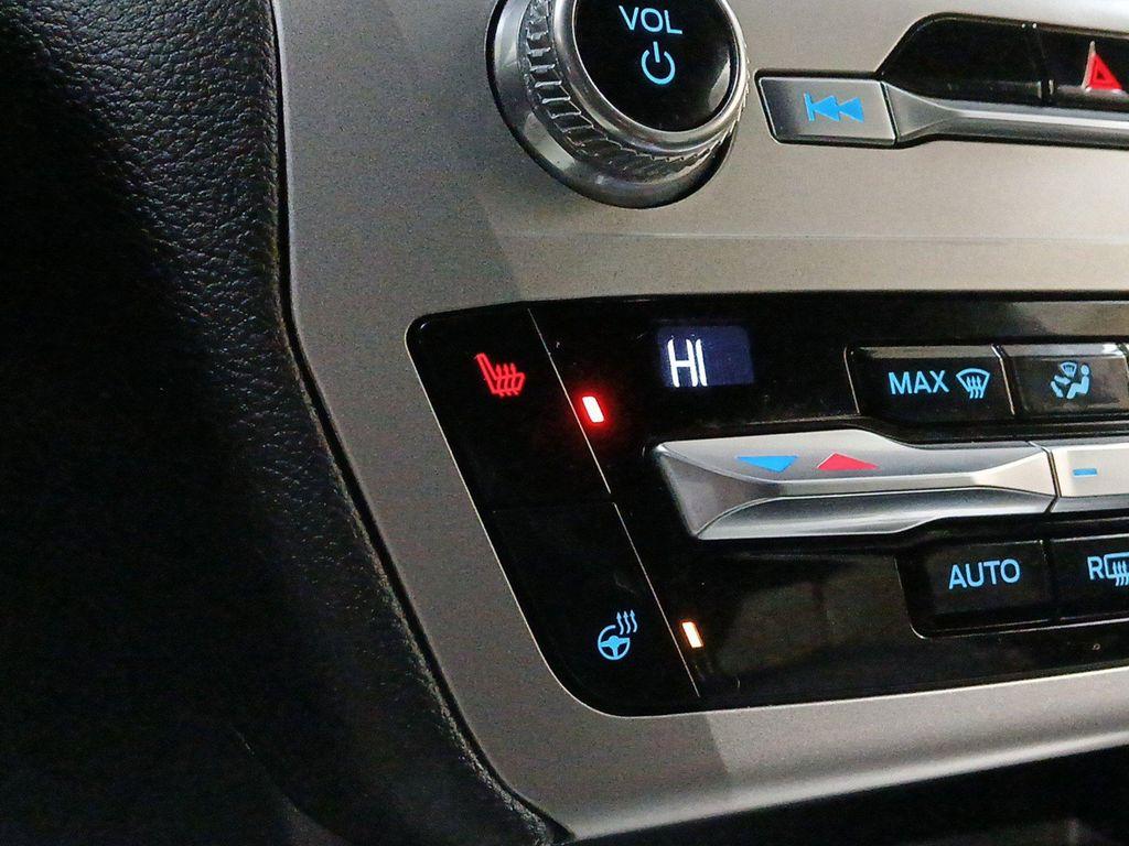 used 2021 Ford Explorer car, priced at $24,900