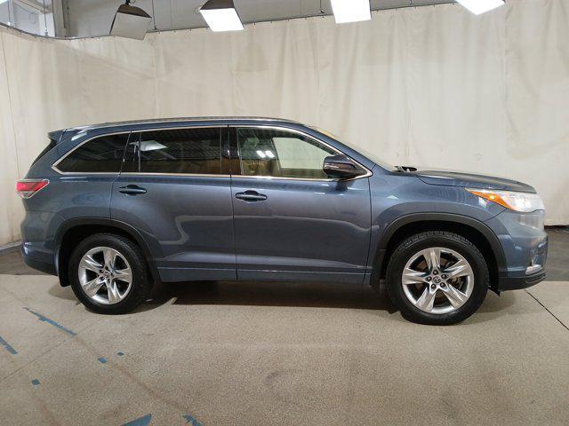 used 2016 Toyota Highlander car, priced at $25,900