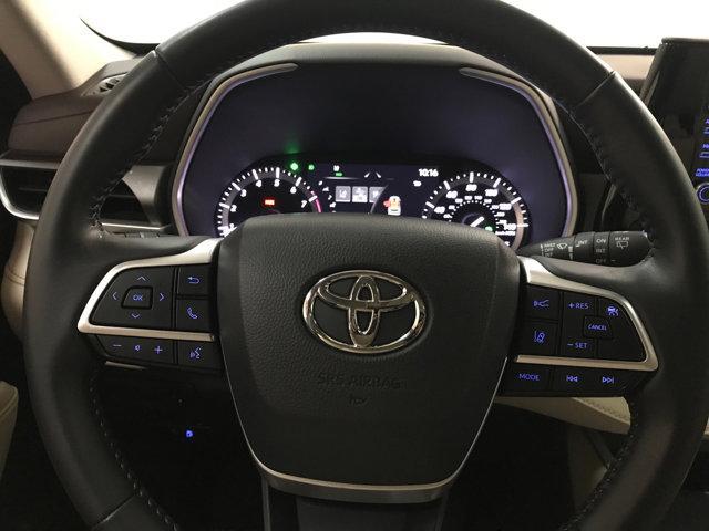 used 2022 Toyota Highlander car, priced at $40,995