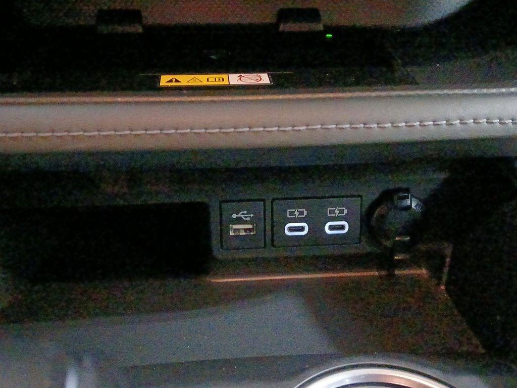 used 2023 Toyota Highlander car, priced at $30,900