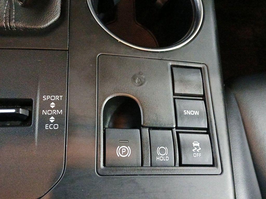 used 2023 Toyota Highlander car, priced at $30,900