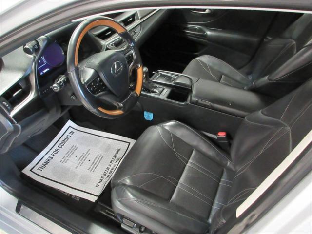 used 2019 Lexus ES 350 car, priced at $26,995