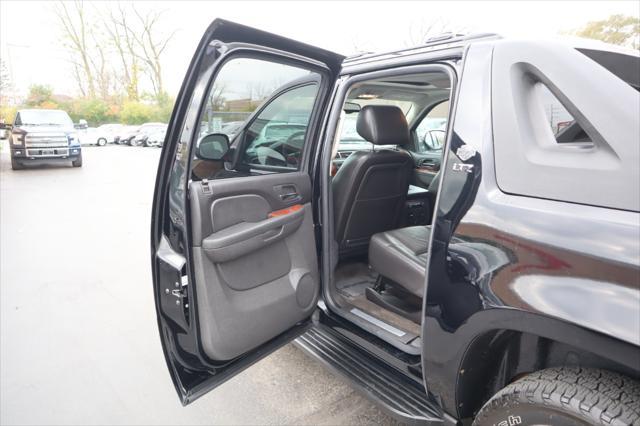 used 2010 Chevrolet Avalanche car, priced at $14,995