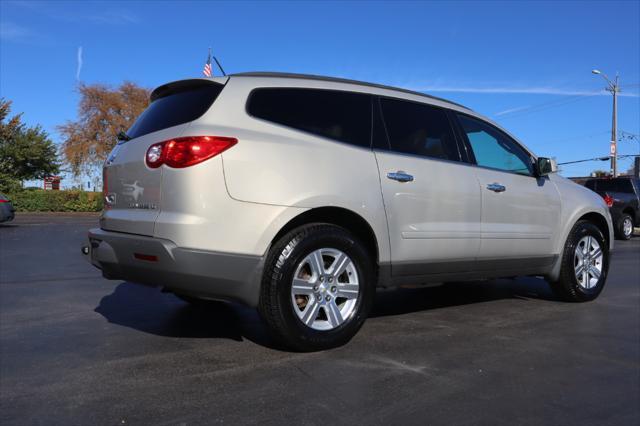 used 2010 Chevrolet Traverse car, priced at $4,995