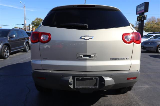 used 2010 Chevrolet Traverse car, priced at $4,995