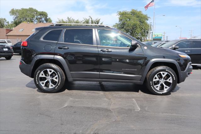 used 2015 Jeep Cherokee car, priced at $12,995