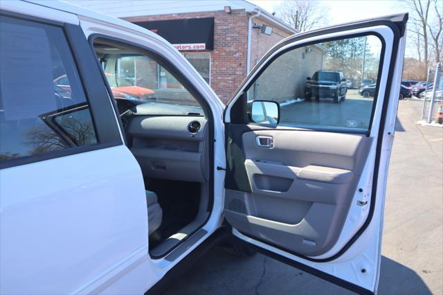 used 2012 Honda Pilot car, priced at $9,995